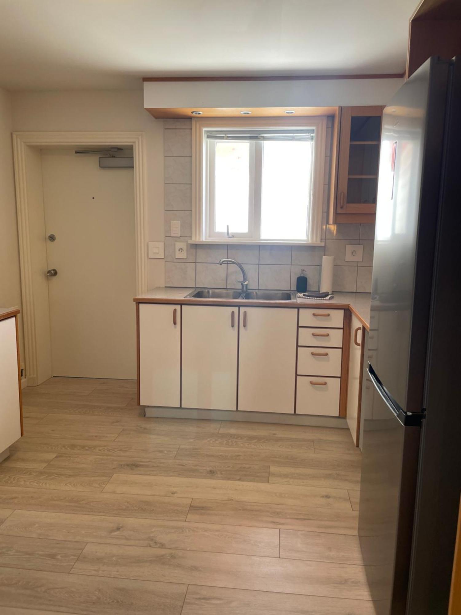 Iq Apartments 2 Keflavik Luaran gambar